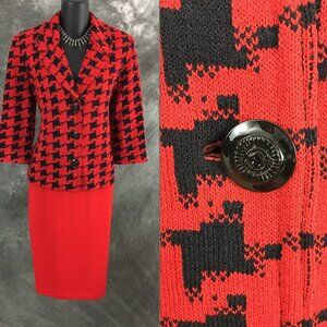 BEAUTIFUL St John knit red black jacket skirt suit size 6 8
